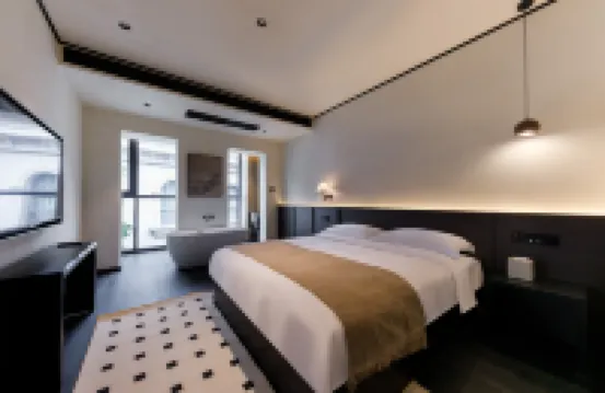 QingYun Yanping Hotel （Gulangyu Island Sanqiu Tian Wharf Store）