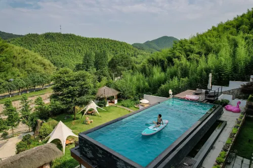 Yishanhai Milu Mid-Mountain Pool Resort Villa (Huzhou) - Rooftop Pools