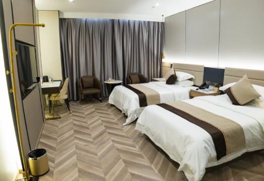 3. 융닝 신톈디 홀..