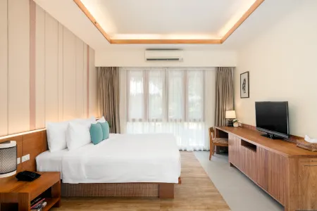 SAii Phi Phi Island Village Отели рядом с достопримечательностью «Пхи-Пхи-Дон»