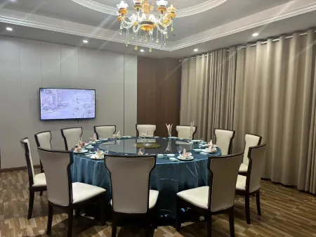 Jinxian Hantang Banquet Hotel Отели рядом со станцией Jinxian Railway Station