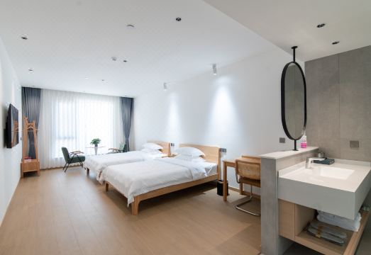 4. 칭펑 · 만위에..