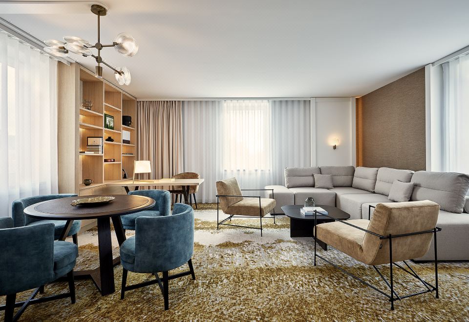 4. 더 웨스틴 그랜..