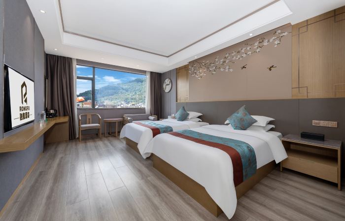 Pingle Rongfu Hotel