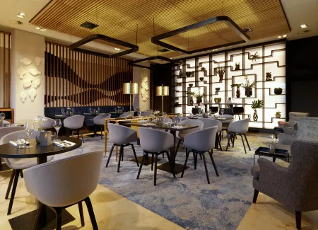 Rotterdam Marriott Hotel Отели рядом с достопримечательностью «KPN Telecom Building / Toren op Zuid»