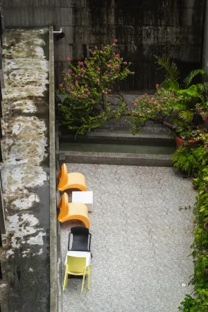 YZ SPA House Отели рядом с достопримечательностью «Jiaoxi Kilin Hot Spring»