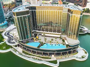 YOHO Resorts World Hotel