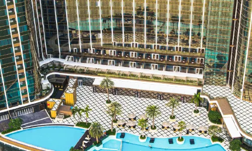 YOHO Resorts World Hotel