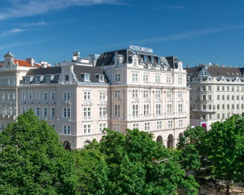 Hotel Regina Hotels near Freyung Square