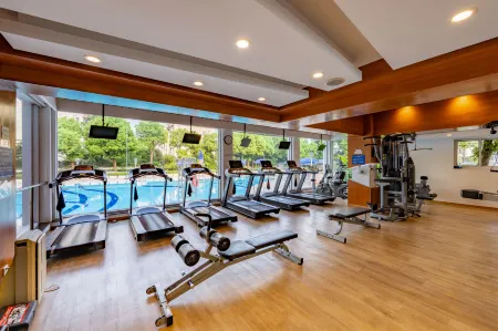 Miramar Apartment Отели рядом с достопримечательностью «Shanghai Normal University Stadium (Xuezheng Road)»