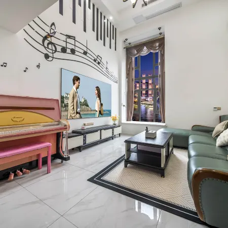 Chongqing Shishang Xiaowu Homestay (Changjiahui Danzishi Old Street) Отели рядом с достопримечательностью «Чан Цзявэй Покупательский парк»