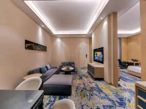 Zhangye Xinshengyue International Hotel (Zhangye West High-speed Railway Station)