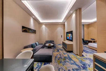 Zhangye Xinshengyue International Hotel (Zhangye West High-speed Railway Station)