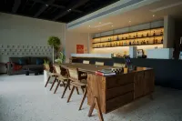 Senge Hotel Hotels in Li County