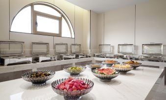 Jun Zhi Ru Gui Hotel