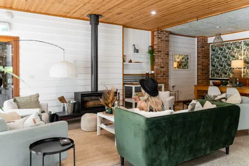 Bay and Bush, Jervis Bay Hotels in Woollamia