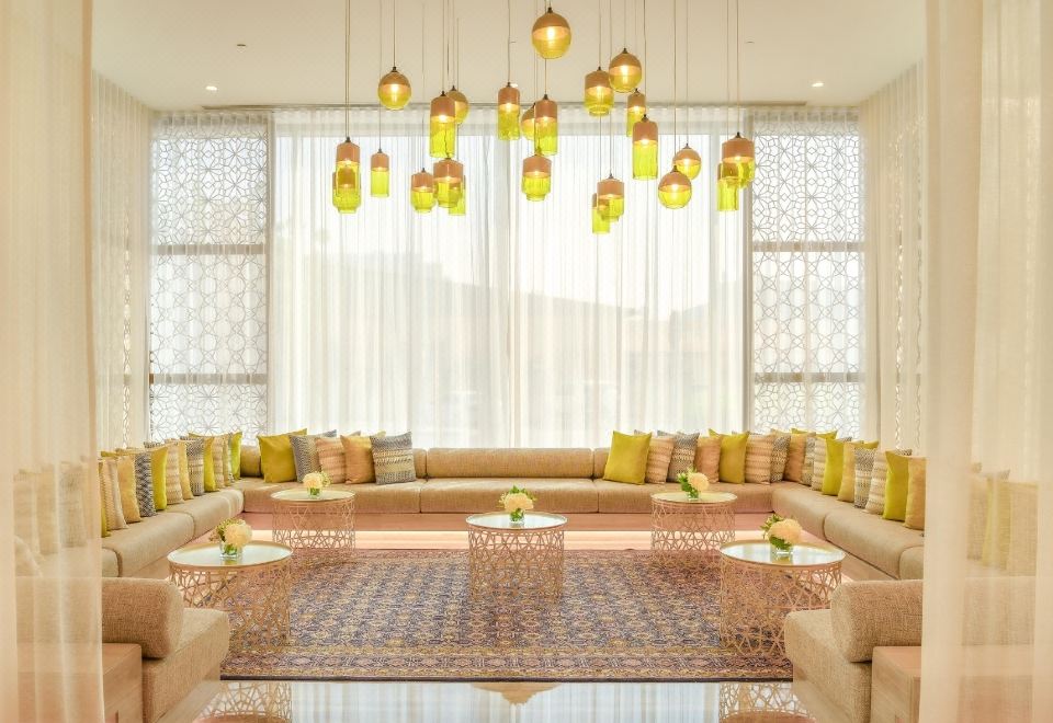 2. 그랜드 머큐어 ..