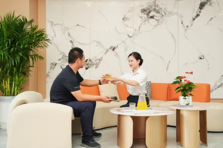 Yueshan Hotel (Huayin  Taihua Road South Branch)