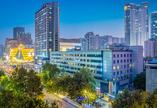 乐芃酒店（石家庄北国商城勒泰中心店）外景图