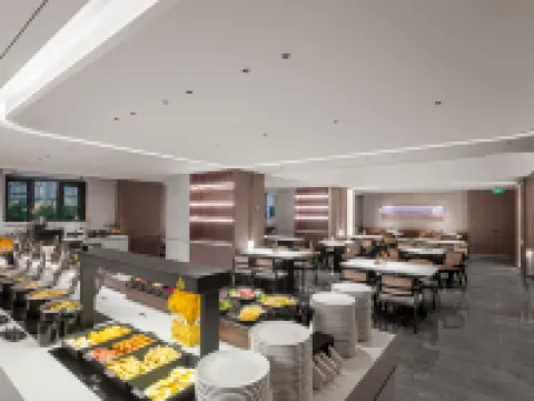 Atour Hotel Kaifeng North Station Museum Hotels in Kaifeng