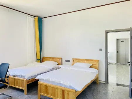 Xuhe Resident Accommodation (Wuliangshan Cherry Blossom Valley Store) Отели в г. Наньцзян