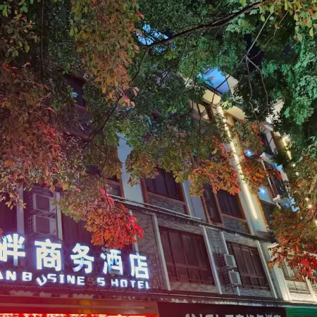 Riverside Traders Hotel