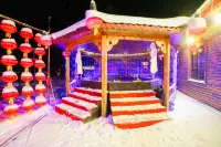 Xuegu Jinze Cold Spring Town (China Xuegu Scenic Area) - avec sources thermales