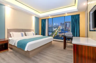 Crown Holiday Garden Hotel