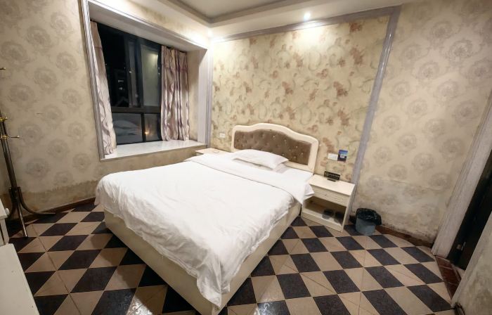 Tongjiang Jufu Hotel
