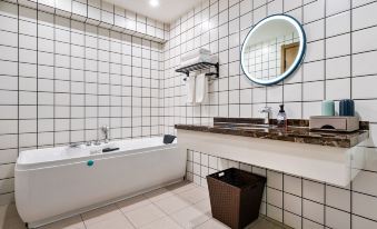 Modern M+ Hotel