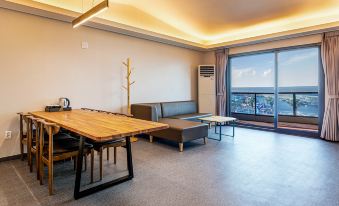 Aewol Stay in Jeju Hotel&Resort
