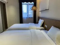 Jinglan Yazhu B&B Translation - balcony