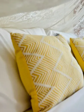 บ้านม่านพระจันทร์