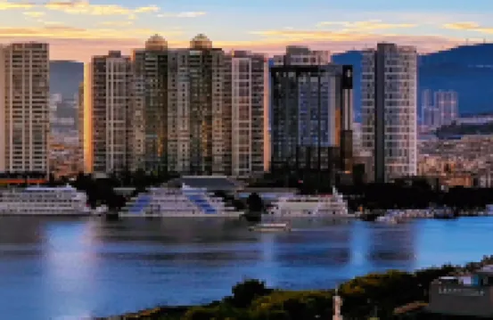 THE Lake View Hotels near Erhai Park