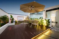 Xiamen Ouman Hotel (Guankou Fengquan Square Branch) Hotels near Kongzi Square