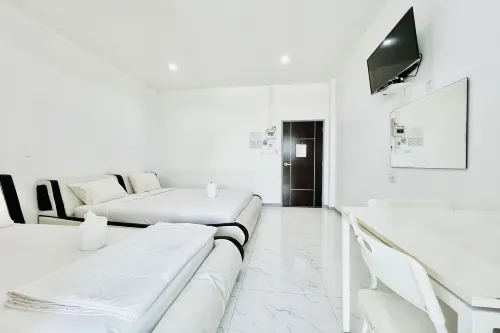 โรงแรมปาริชาติ บ้านดุง - ที่มีที่จอดรถ