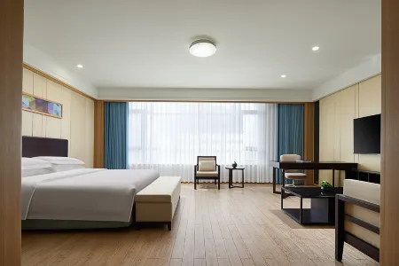 Ningbo Qianwan New Zone Haiyue Huantu NANYUAN INN Hotel (Dazhong Square)