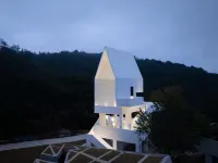 Phoenix Mist Retreat | Dali Wuliang Tea Forest Resort فنادق في نانجيان