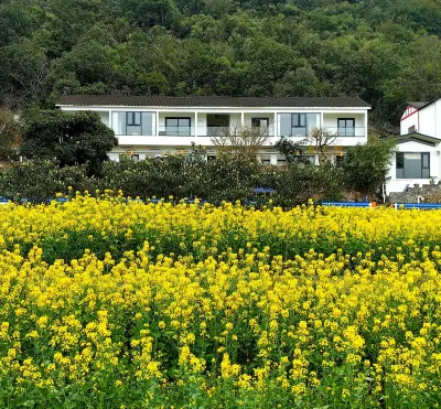 Xingyi QingqingYuye Homestay Hotels near Dongfenglin Sceneic Area