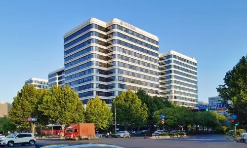 君成ホテル（杭州火車東駅東広場）