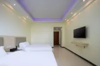 Fenglin Night Hotel (Lingao Bus Station)