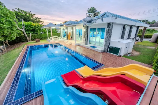 Shark House - Family Pool Villa