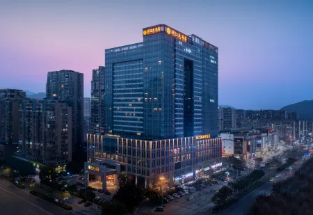 Jing Jiang Hotel Отели рядом с достопримечательностью «Gui'an Ocean World»