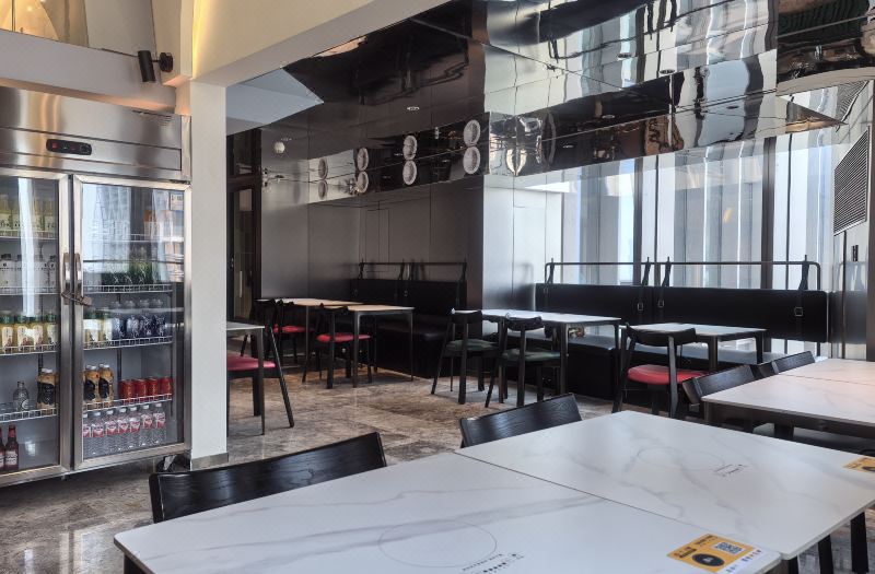 Stone Hotel (Jiefangbei Raffles Plaza) photo 2