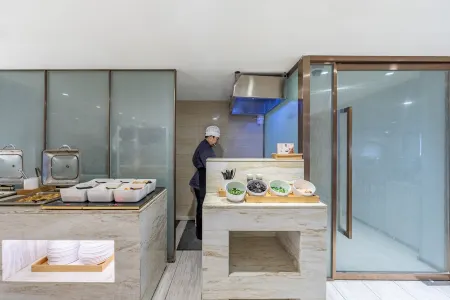 Ji Hotel (Shanghai Jinqiao Road Subway Station Branch) Отели рядом с достопримечательностью «Shanghai Open University Pudong Branch School Hudong Branch»