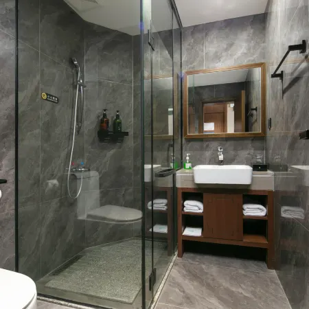 Wuyue Yangguang Intercontinental Hotel