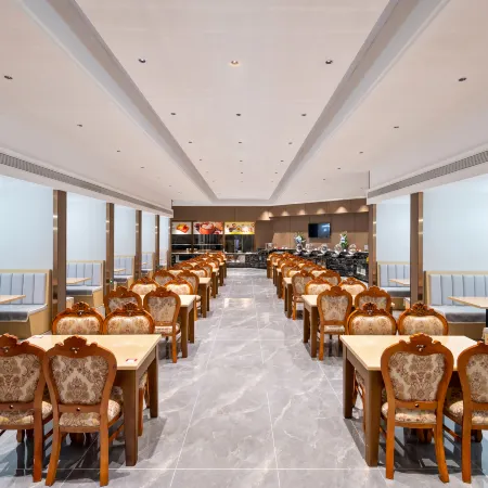 Yining Runchang Hotel