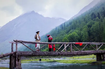 Jiuzhaigou Qichi Yueshe Hotel