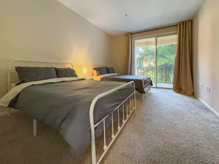 Luxury Haven Steps from Santa Ana Zoo & Cultural Gems