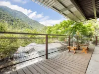 Song Hua Ju Hotels near Guguan
